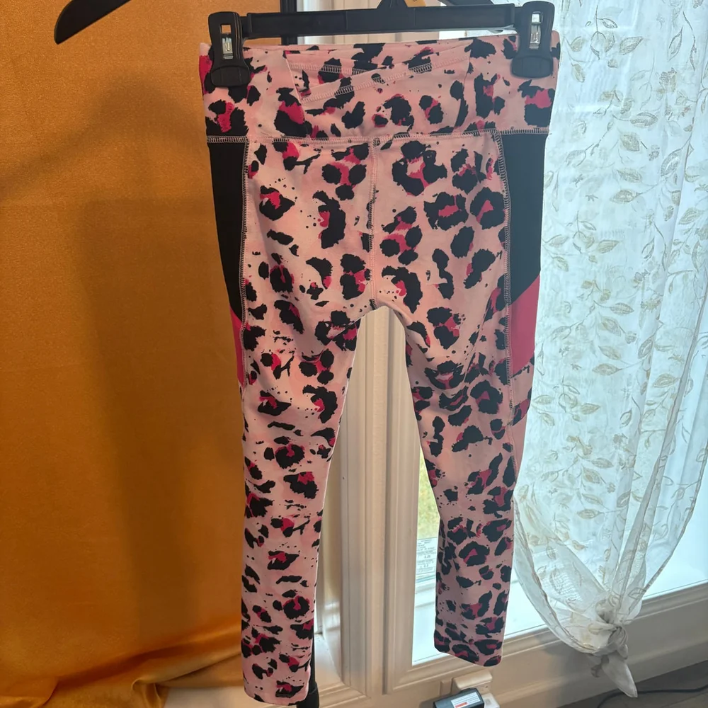 Justice Girls Leggings Activewear Pink Black Leopard Animal Print Size 10 Sporty